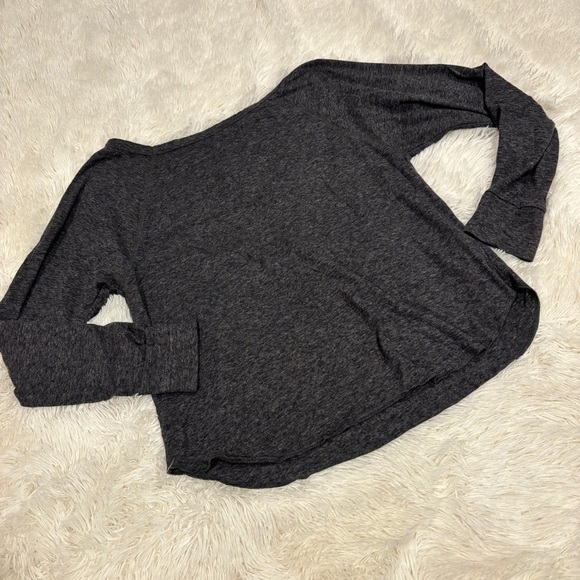 Victoria's Secret Bling Gray Long Sleeve Top Boat Neck Size Medium - Picture 8 of 10